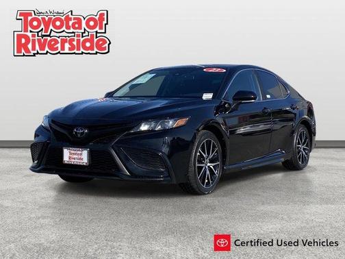 Midnight Black Metallic 2023 Toyota Camry SE