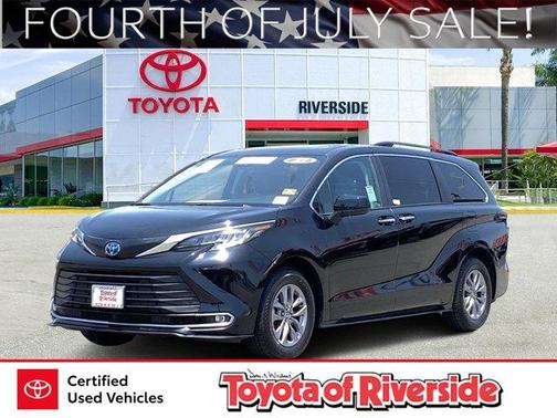 2023 Toyota Sienna XLE