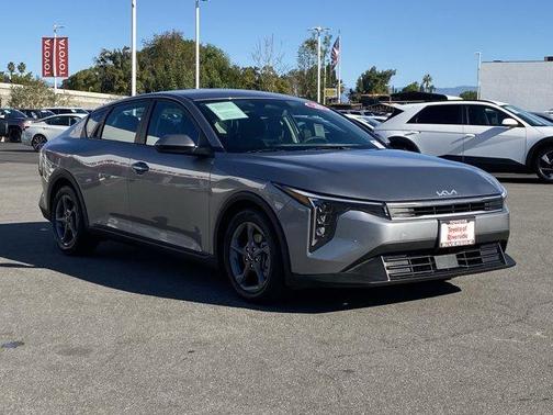 2025 Kia K4 