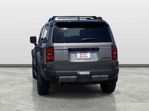 Meteorite 2026 Toyota Land Cruiser Base