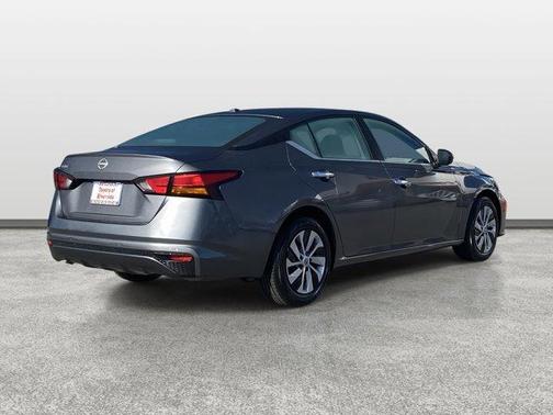 2025 Nissan Altima S