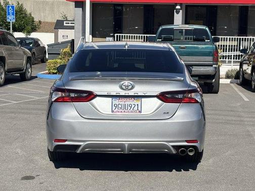 2021 Toyota Camry SE
