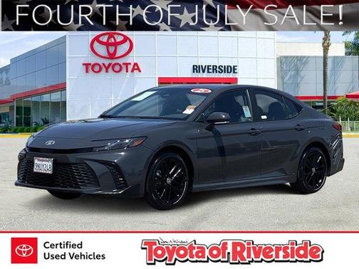 2025 Toyota Camry SE