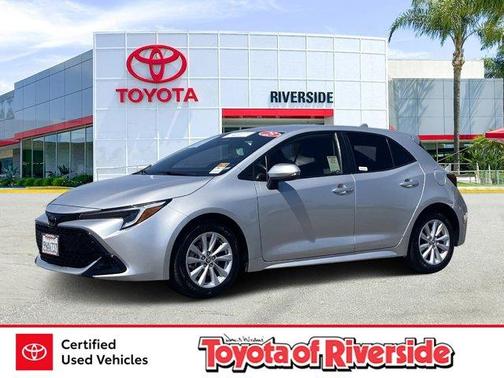 2025 Toyota Corolla Hatchback SE