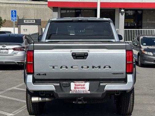 2025 Toyota Tacoma Hybrid TRD Off Road