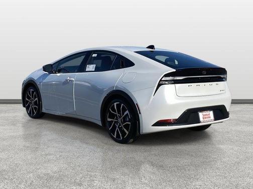 Wind Chill Pearl 2026 Toyota Prius Plug-In Hybrid XSE