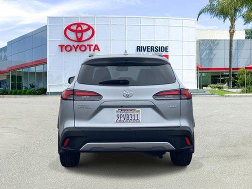 2024 Toyota Corolla Cross XLE