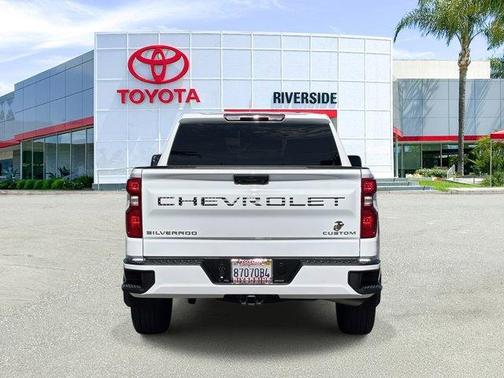 2025 Chevrolet Silverado 1500 Custom