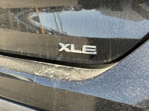 Midnight Black Metallic 2025 Toyota Highlander XLE