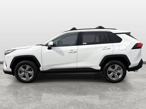 Ice 2023 Toyota RAV4 XLE