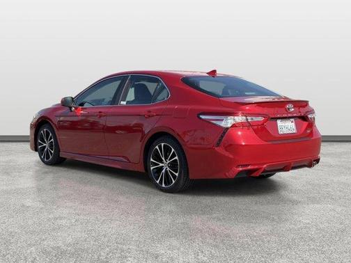 Red 2020 Toyota Camry SE