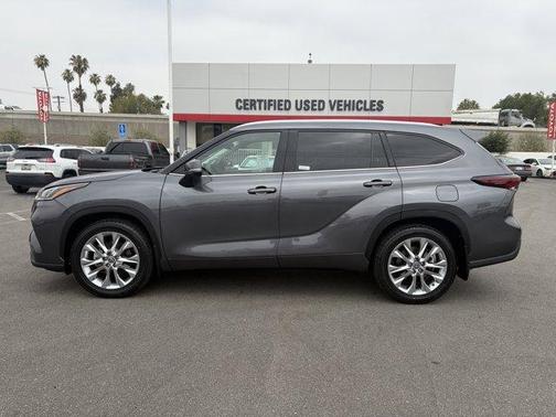 Magnetic Gray Metallic 2024 Toyota Highlander Limited