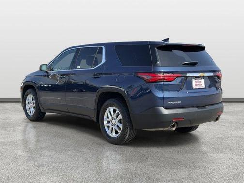 Northsky Blue Metallic 2022 Chevrolet Traverse LS