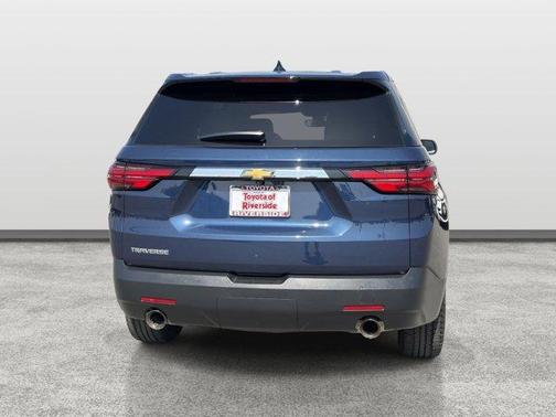Northsky Blue Metallic 2022 Chevrolet Traverse LS