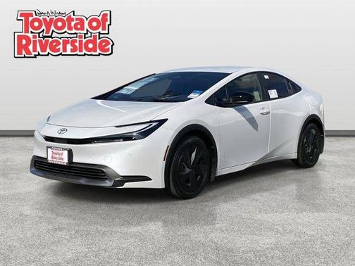 2026 Toyota Prius Plug-In Hybrid 