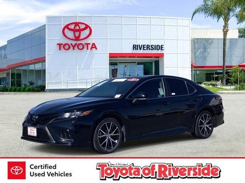 2022 Toyota Camry SE