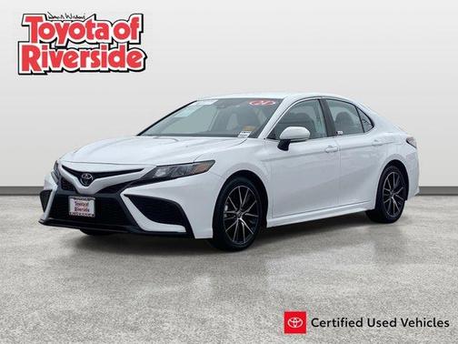 Ice 2024 Toyota Camry SE