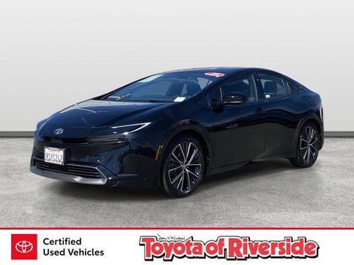 2025 Toyota Prius XLE