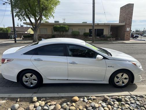 2012 Hyundai SONATA Hybrid Base