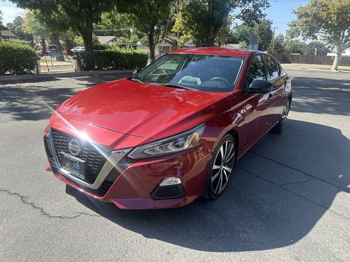 2020 Nissan Altima SR Intelligent AWD