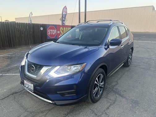 2020 Nissan Rogue SV