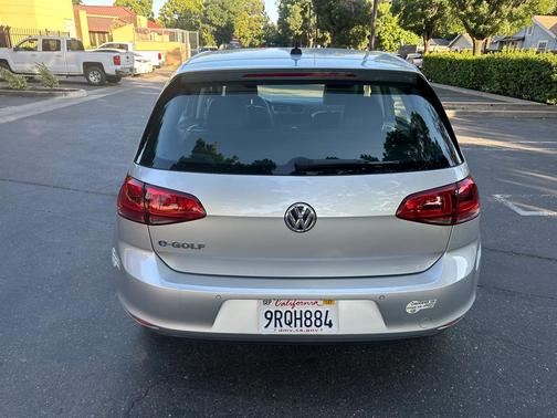 2015 Volkswagen e-Golf SEL Premium