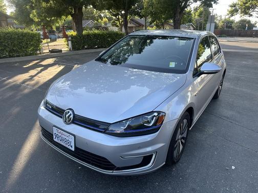 2015 Volkswagen e-Golf SEL Premium