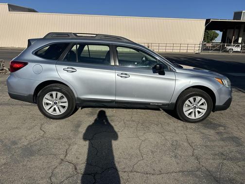 2017 Subaru Outback 2.5i