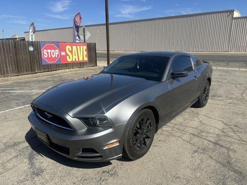 2014 Ford Mustang V6