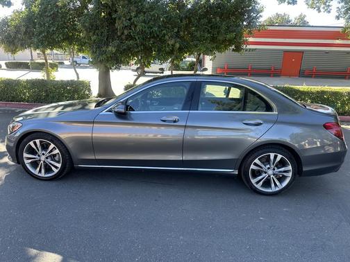 2017 Mercedes-Benz C-Class C 300 SEDAN 4D