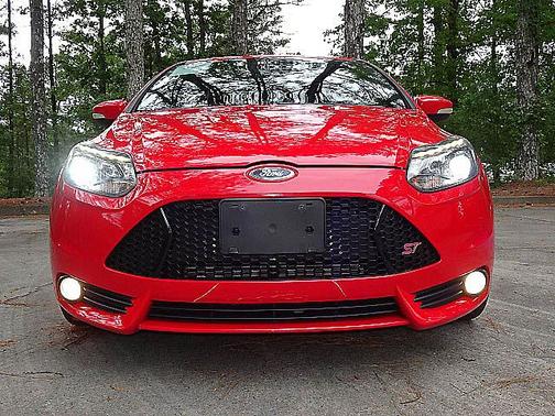 Photo 4 of 63 of 2014 Ford Focus ST
