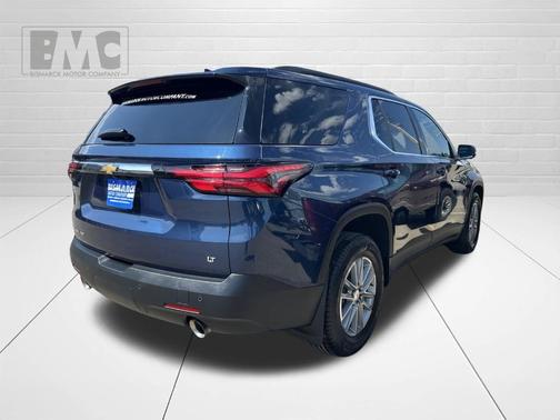 Northsky Blue Metallic 2023 Chevrolet Traverse LT Cloth