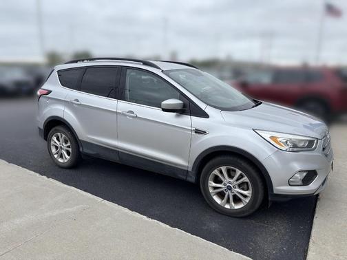 Ingot Silver 2017 Ford Escape SE