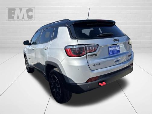 Silver Zynith 2024 Jeep Compass Trailhawk