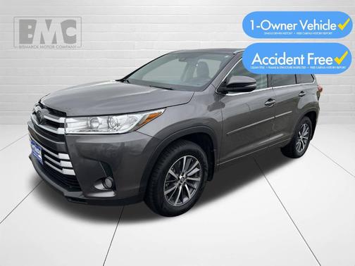 Predawn Gray Mica 2017 Toyota Highlander XLE