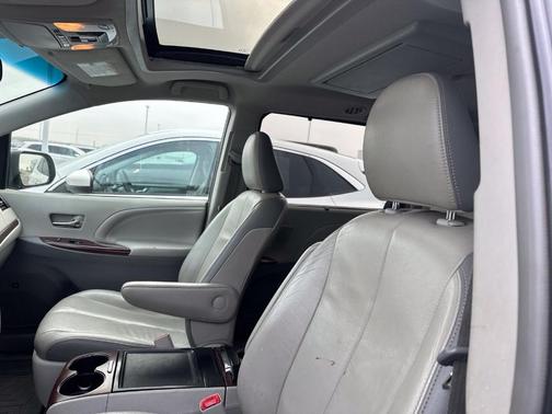 Silver Sky Metallic 2013 Toyota Sienna Limited
