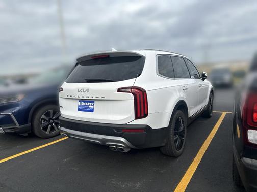 Glacial White Pearl 2022 Kia Telluride SX