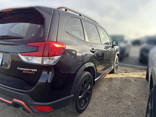 Crystal Black Silica 2024 Subaru Forester Sport