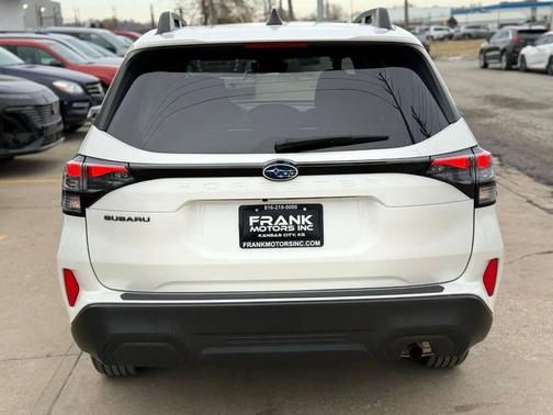 2025 Subaru Forester Premium