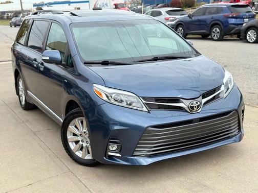 2016 Toyota Sienna Limited