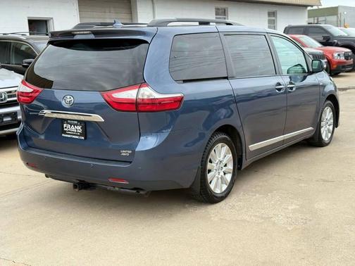 2016 Toyota Sienna Limited
