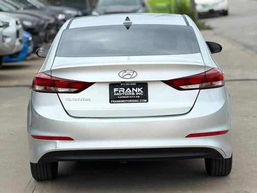 Symphony Air Silver 2017 Hyundai ELANTRA SE