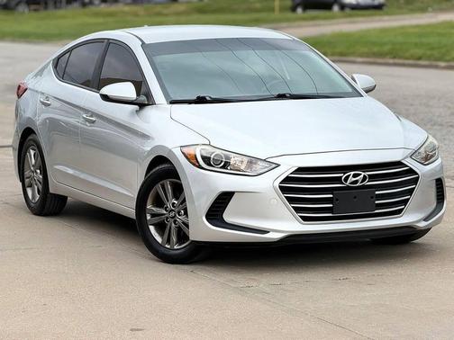 Symphony Air Silver 2017 Hyundai ELANTRA SE