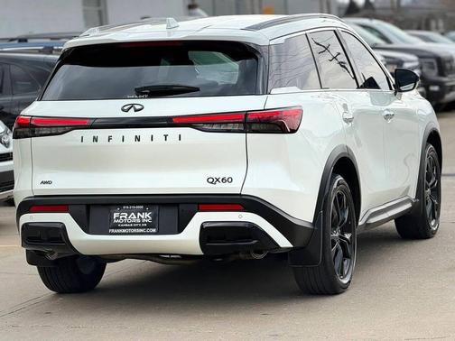 Majestic White 2025 INFINITI QX60 Luxe