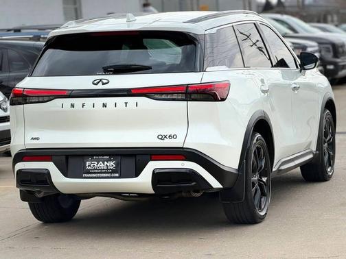 2025 INFINITI QX60 Luxe