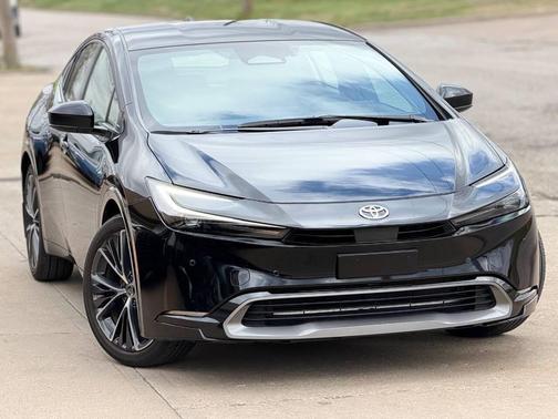 2024 Toyota Prius XLE