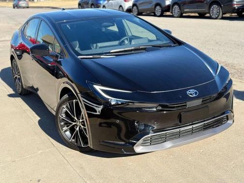 2024 Toyota Prius XLE