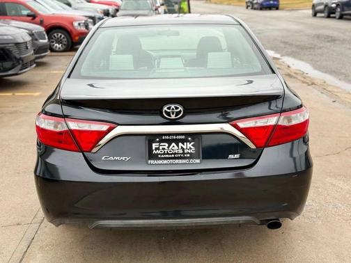 2015 Toyota Camry SE