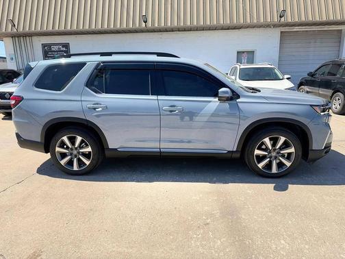 Sonic Gray Pearl 2025 Honda Pilot Elite