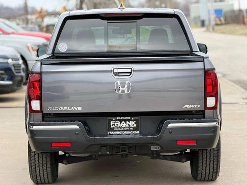 Modern Steel Metallic 2019 Honda Ridgeline RTL-E